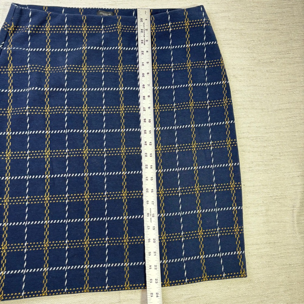 Ann Taylor Factory Navy Blue Plaid Pencil Skirt Textured Knit Large - Picture 5 of 8